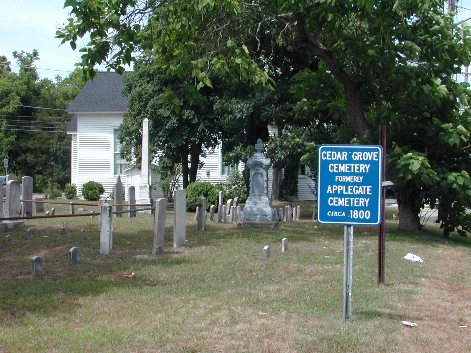 [Applegate Cemetery Image]
